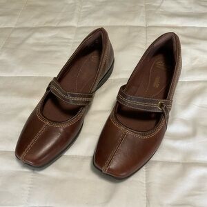 Clarks Collection 9.5 Brown Hayden Maize Mary Jane Loafers Leather Soft Cushion